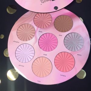 💄SOLD OUT💄Blush/bronzer/highlighter